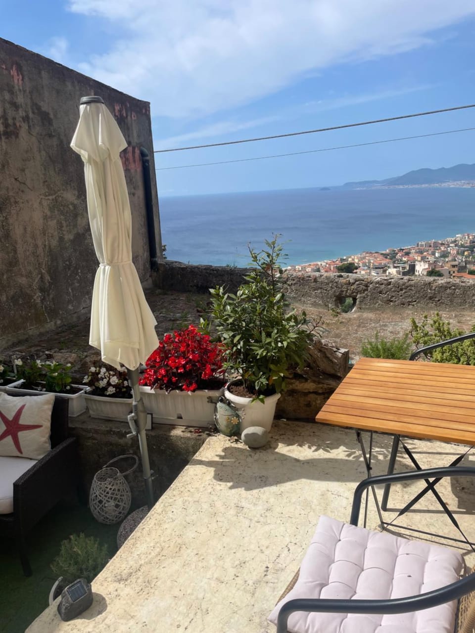 Crosa tra le Nuvole House in Finale Ligure