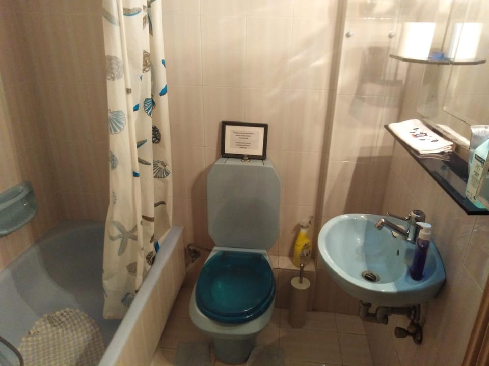 Filyra Homestay (Όμορφο δωμάτιο σε σπίτι) Vacation rental in South Athens