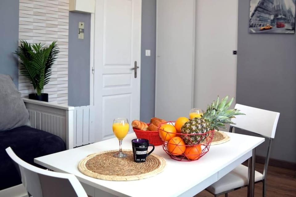 Appartement Place du Marché Apartment in Normandy