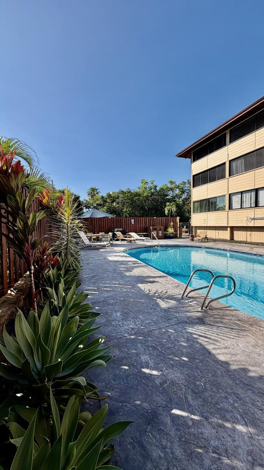 Property building, Swimming pool