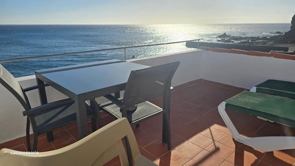 View (from property/room), Balcony/Terrace, Sea view