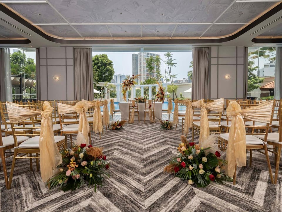 Meeting/conference room, Swimming pool, wedding