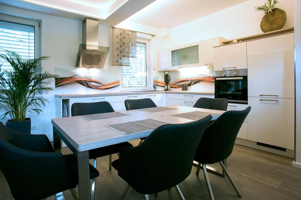 Kitchen or kitchenette, Decorative detail
