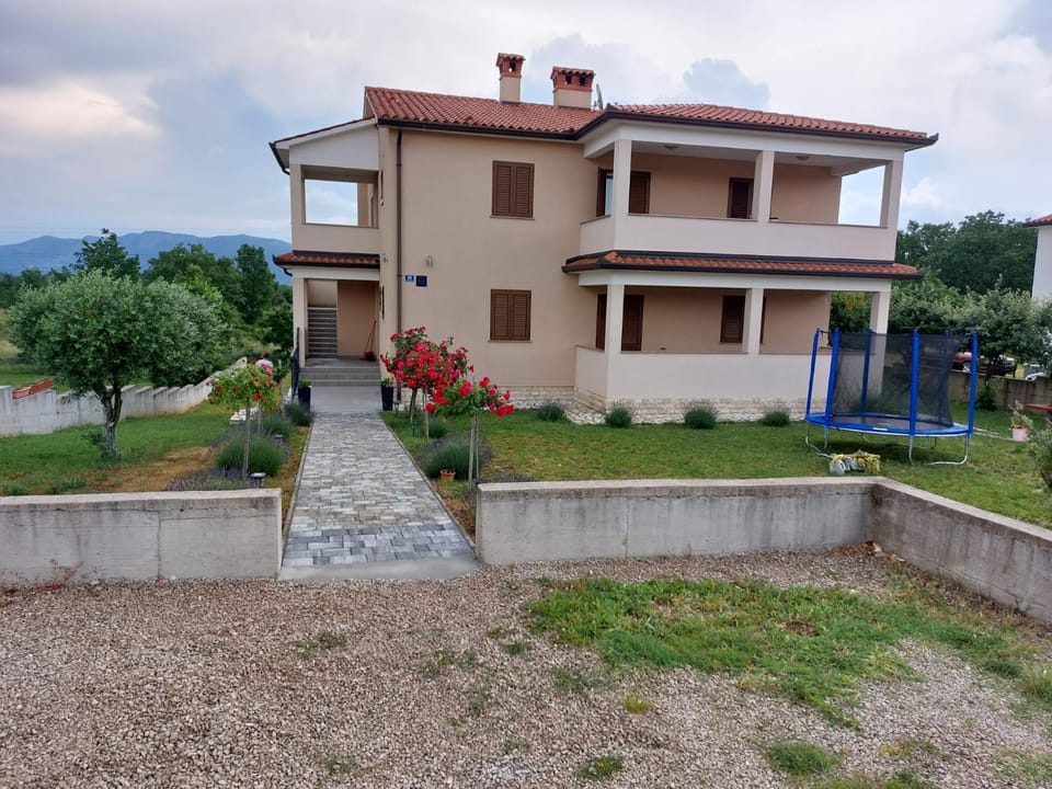 Apartment Damir for 8 Labin-Rabac Apartment in Istria County