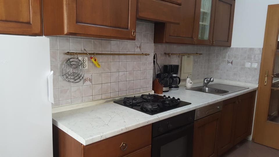 Centar old town, with free private parking Apartment in Pula