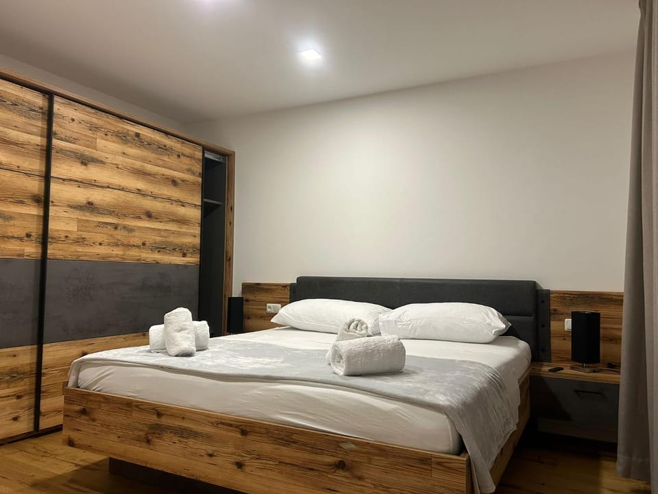 Apartmani Five Bed and Breakfast in Makarska