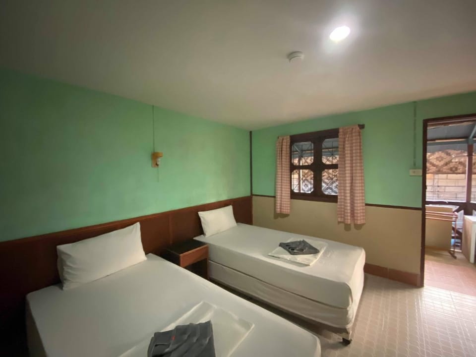 Scenery Guest House Bed and Breakfast in Krabi Changwat