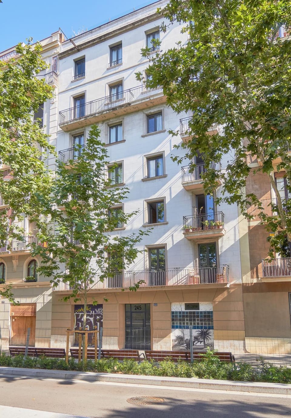 Property building, Facade/entrance, Street view, Quiet street view