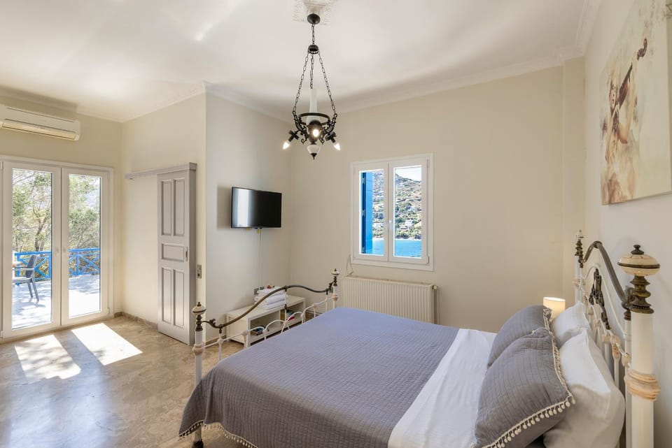 Bathroom, View (from property/room), Balcony/Terrace, Bedroom, Sea view