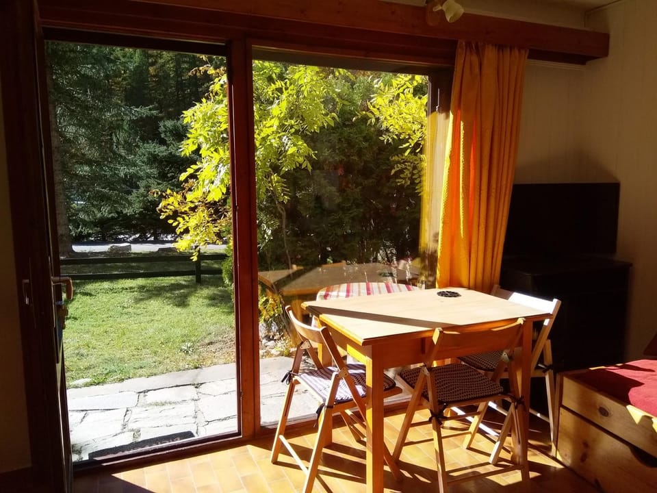 studio isabelle Apartment in Saint-Chaffrey