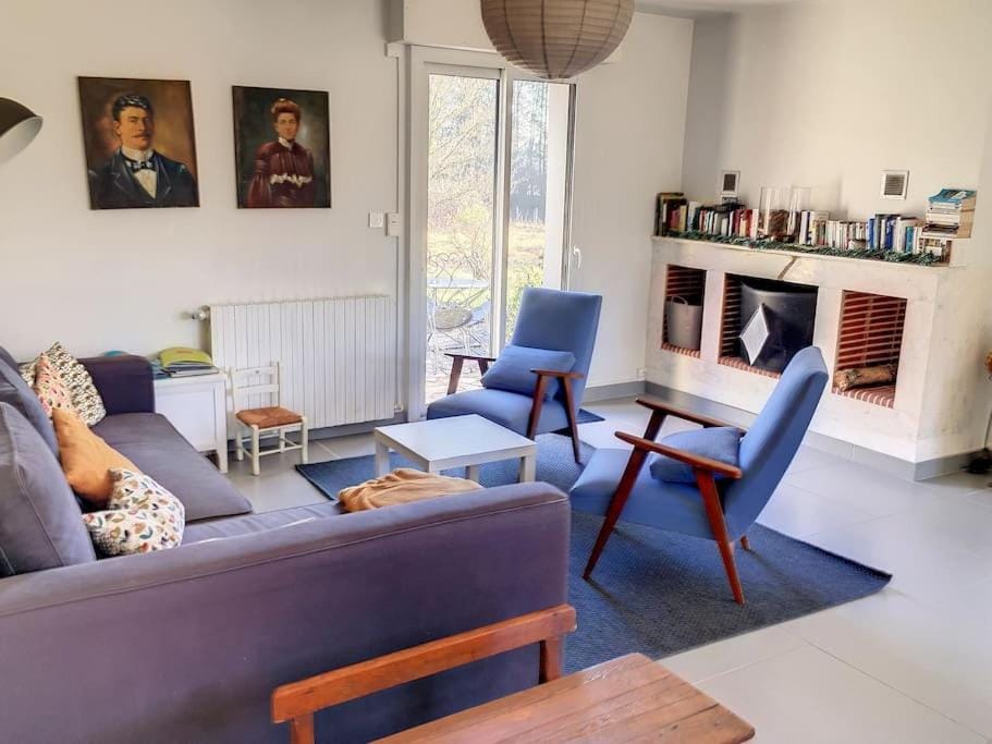 Living room, flat iron