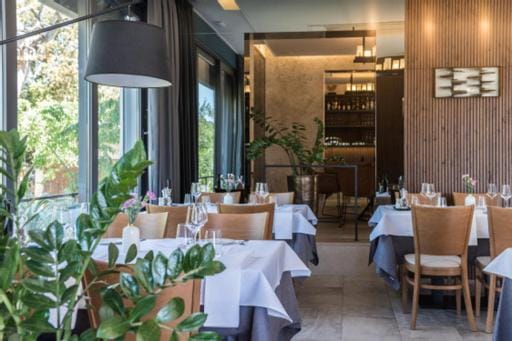 Rooms & Restaurant Matanovi Dvori Bed and Breakfast in Šibenik-Knin County, Croatia