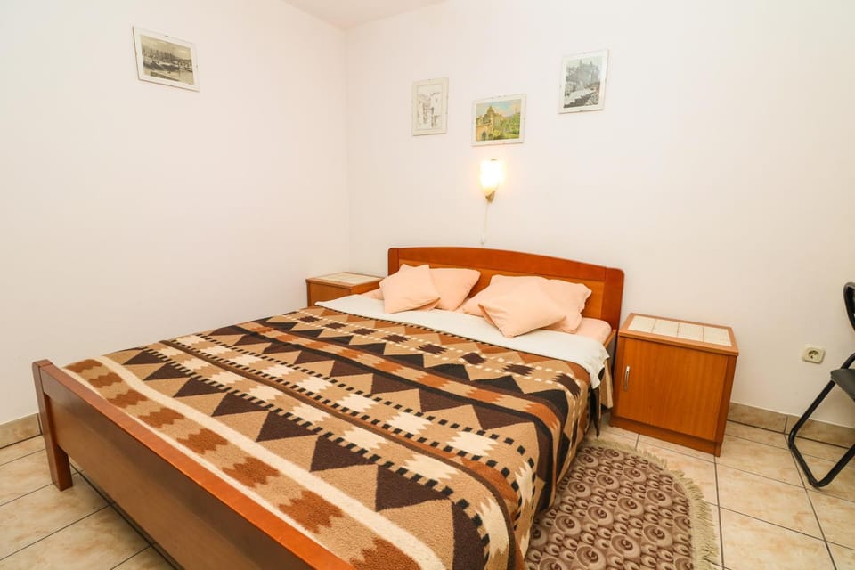 Apartments Polic with Terrace Apartment in Lika-Senj County