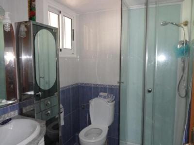 Shower, Toilet