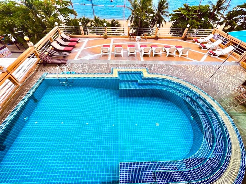 Pool view, Swimming pool
