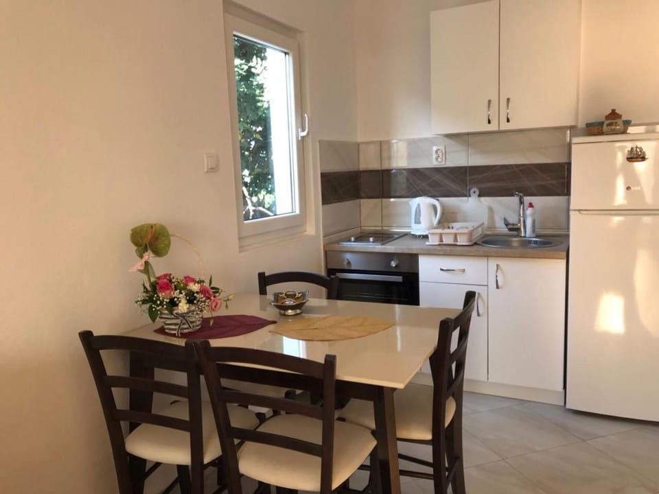 Apartmani Roganovic Apartment in Kotor Municipality