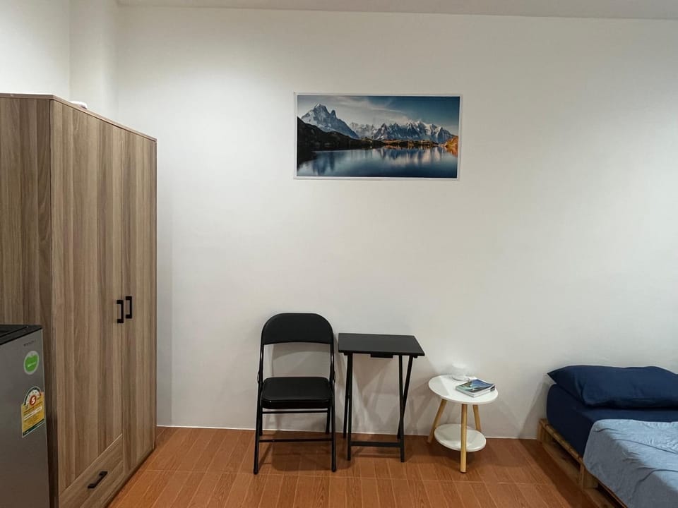 mom's home Apartment in Wichit