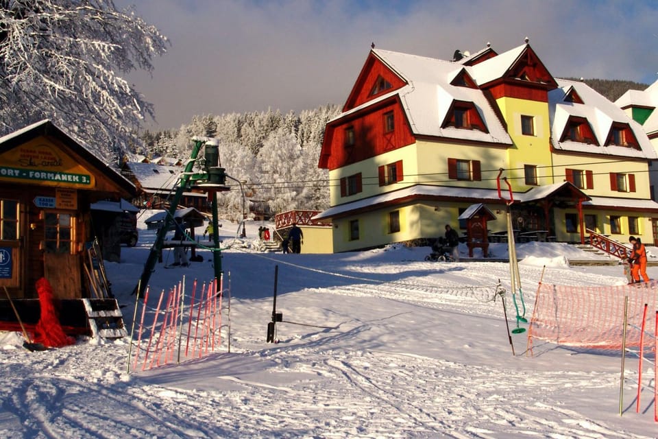 Property building, Skiing