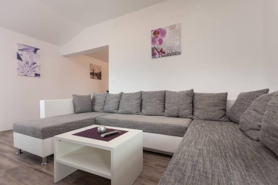 Apartments Lovrić Apartment in Medulin