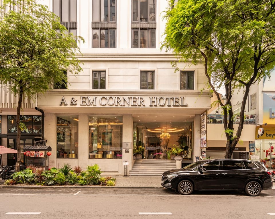 Property building, Facade/entrance