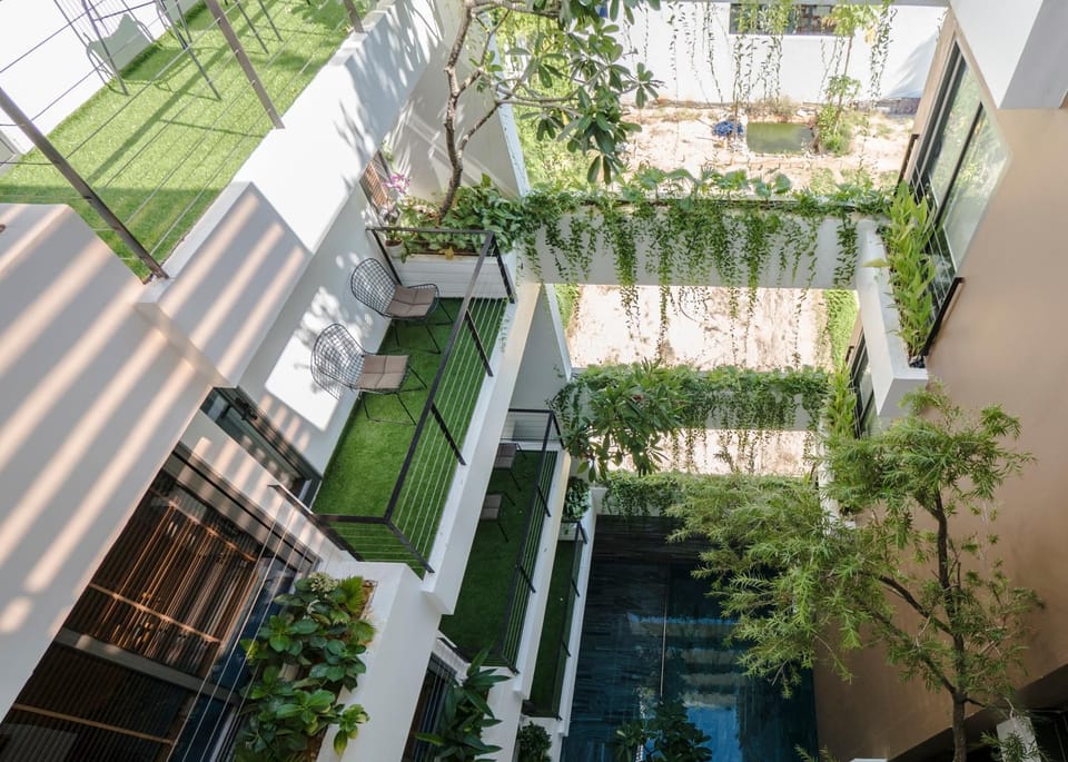 Patio, Patio, Communal lounge/ TV room, Garden, Balcony/Terrace, Balcony/Terrace, Decorative detail, Pool view, Pool view, Swimming pool