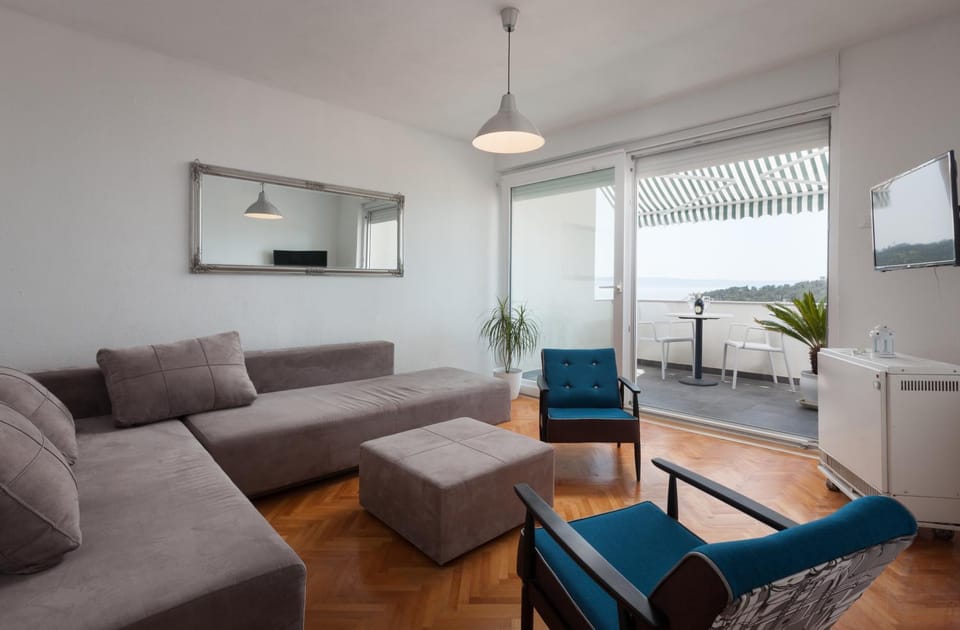Balcony/Terrace, Living room