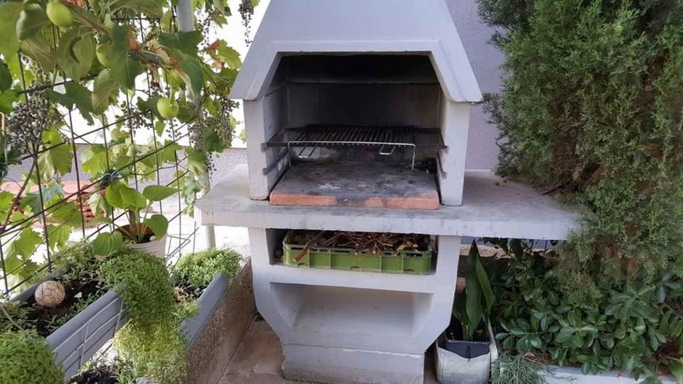 BBQ facilities, BBQ facilities