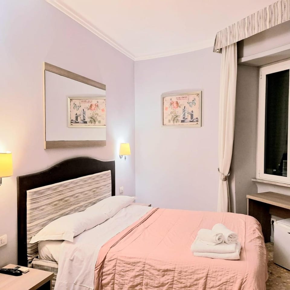 Bed, Night, Bedroom