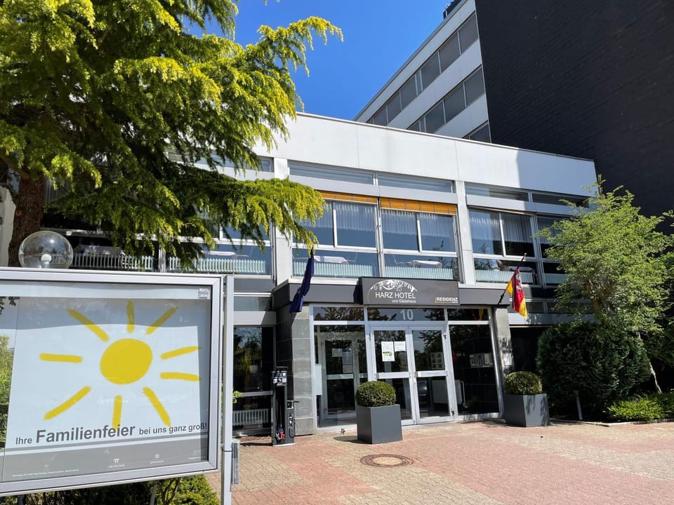 Property building, Facade/entrance