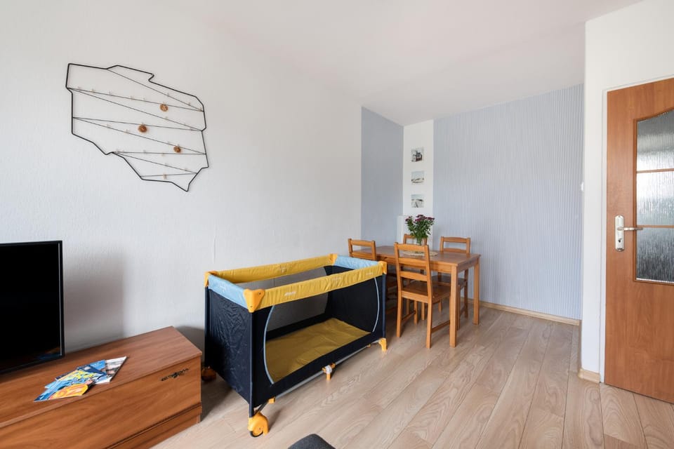 TV and multimedia, Dining area, cot