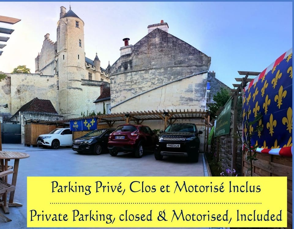 Balcony/Terrace, City view, Garden view, Landmark view