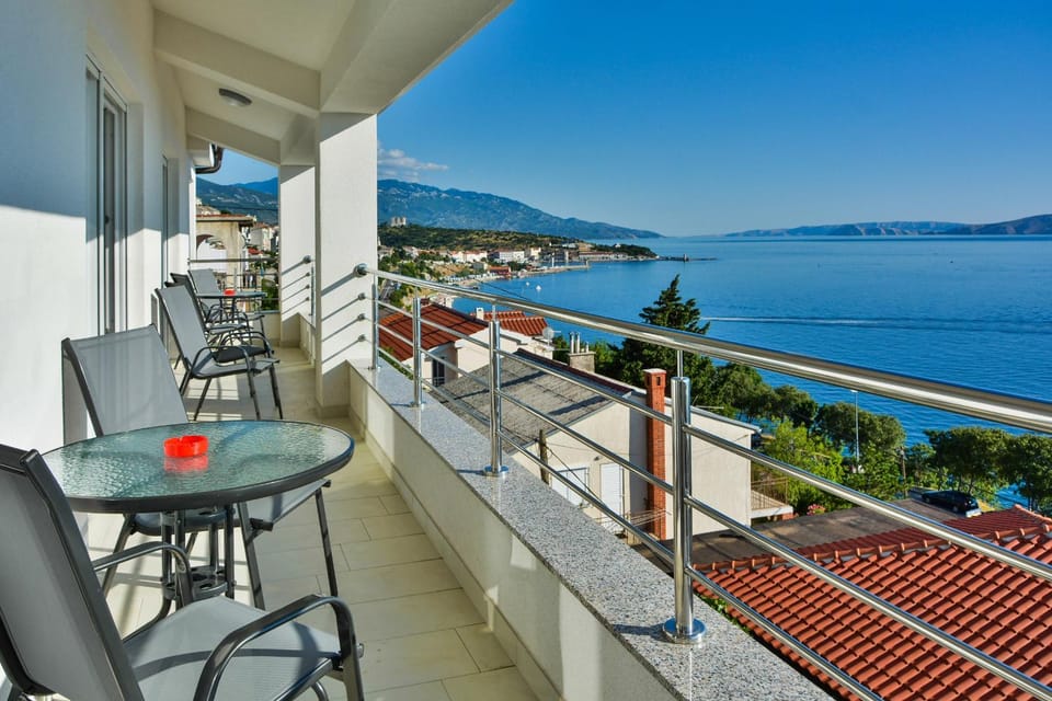 City view, Landmark view, Sea view
