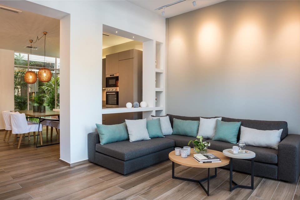 Living room, Seating area, Dining area