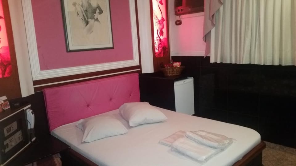 Bed, Decorative detail