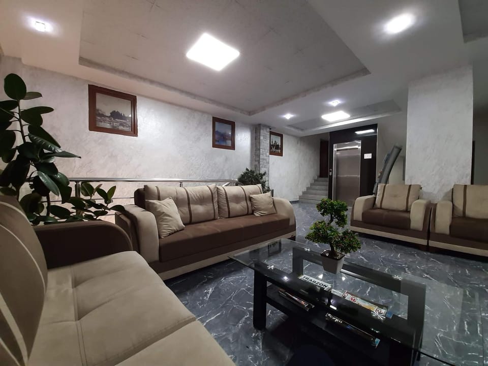 Lobby or reception, Seating area