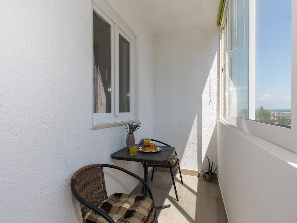 Balcony/Terrace, City view