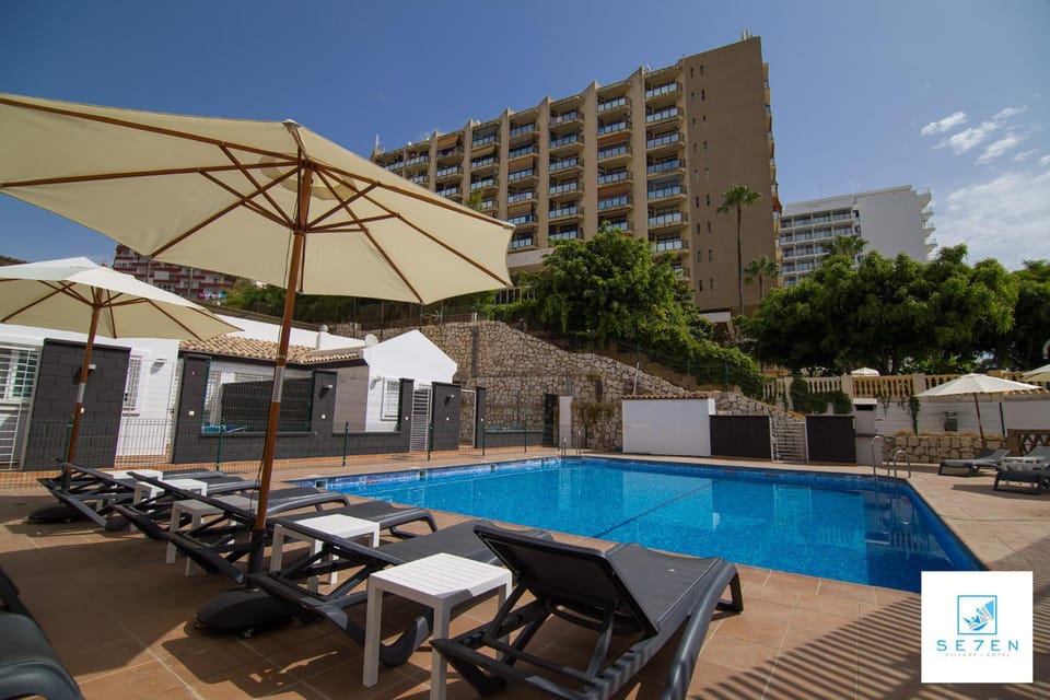Apartamentos Seven Village Apartment in Benalmadena