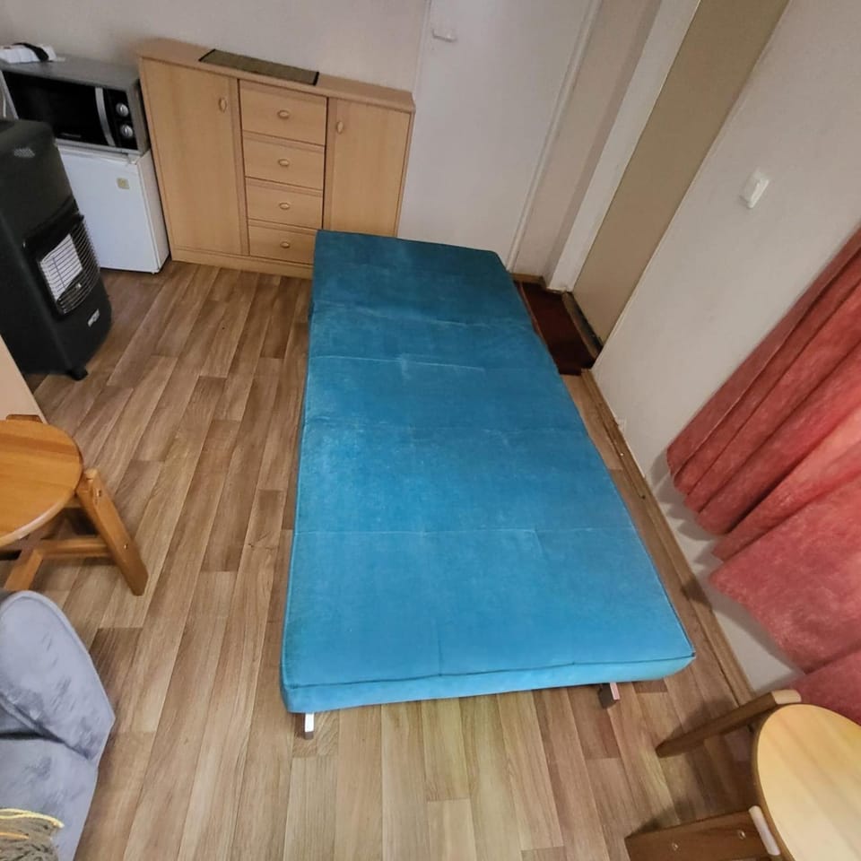 Bed, Living room, Seating area