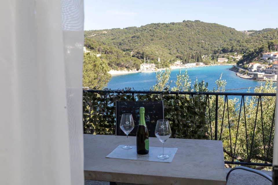 Natural landscape, Balcony/Terrace, Sea view