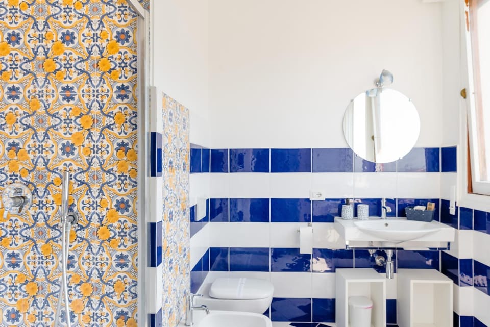 Bathroom, Decorative detail, Sunset, bidet