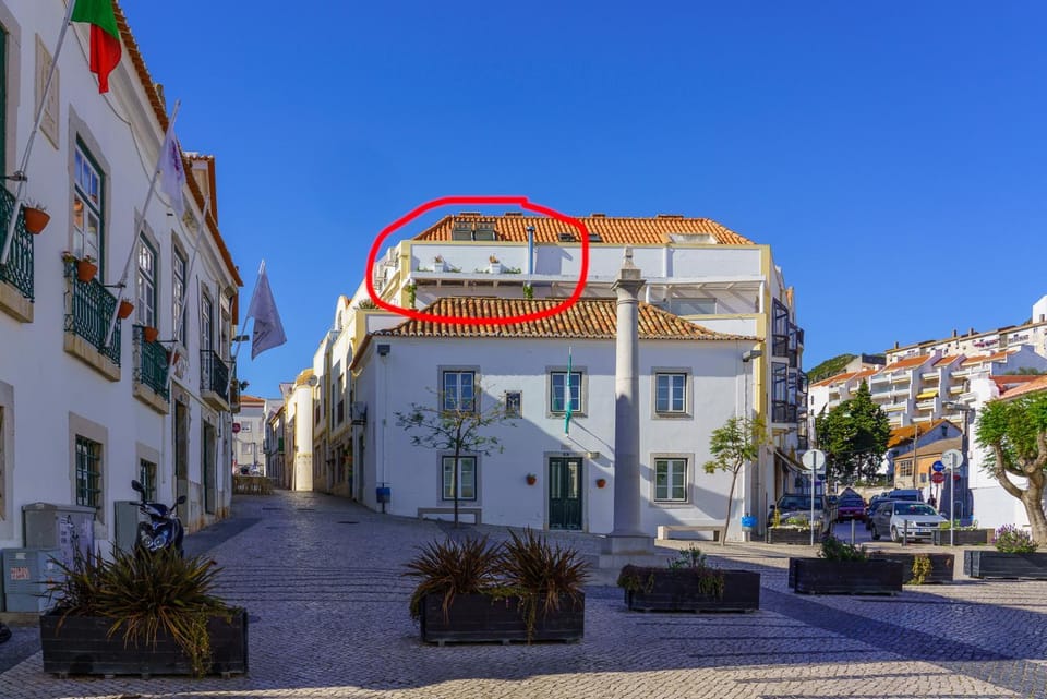 Property building, Neighbourhood, City view, Shopping Area
