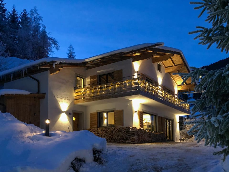 Property building, Winter