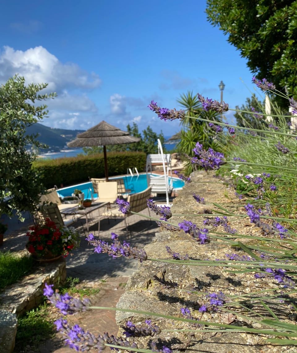 Paradiso Di Manù Hotel in Liguria