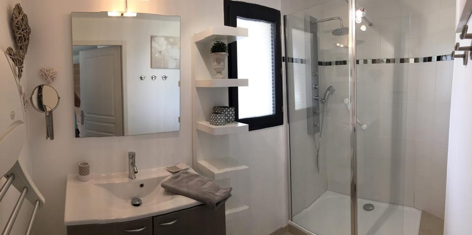 Le Mas des Oliviers Apartment in Gréoux-les-Bains