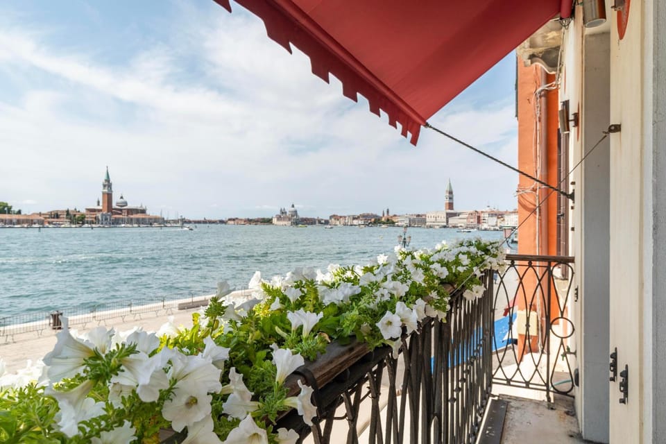 Balcony/Terrace, City view, Sea view