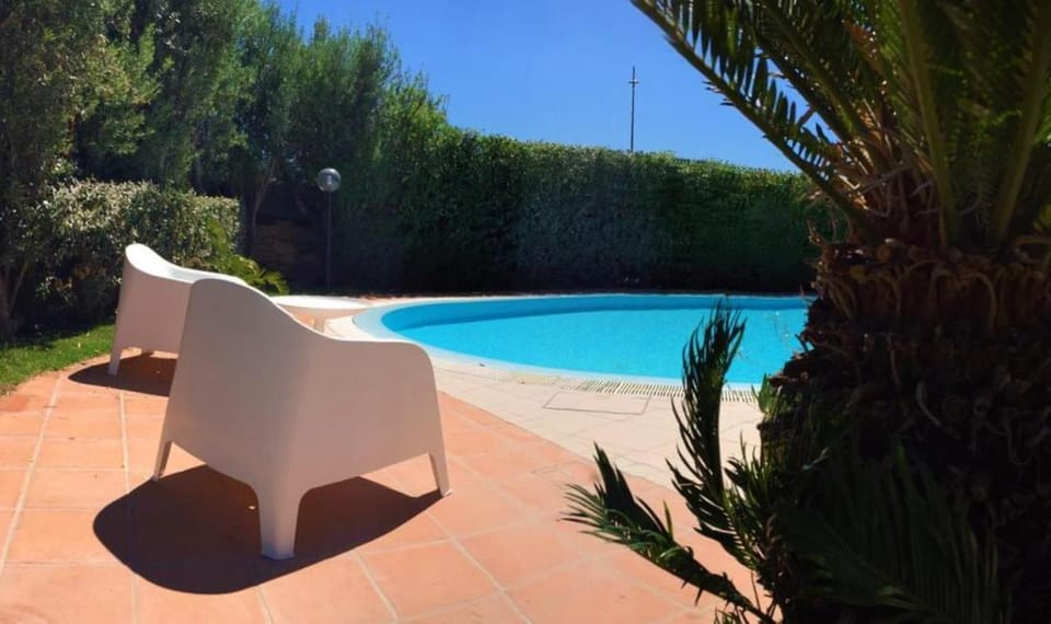 Garden, Swimming pool
