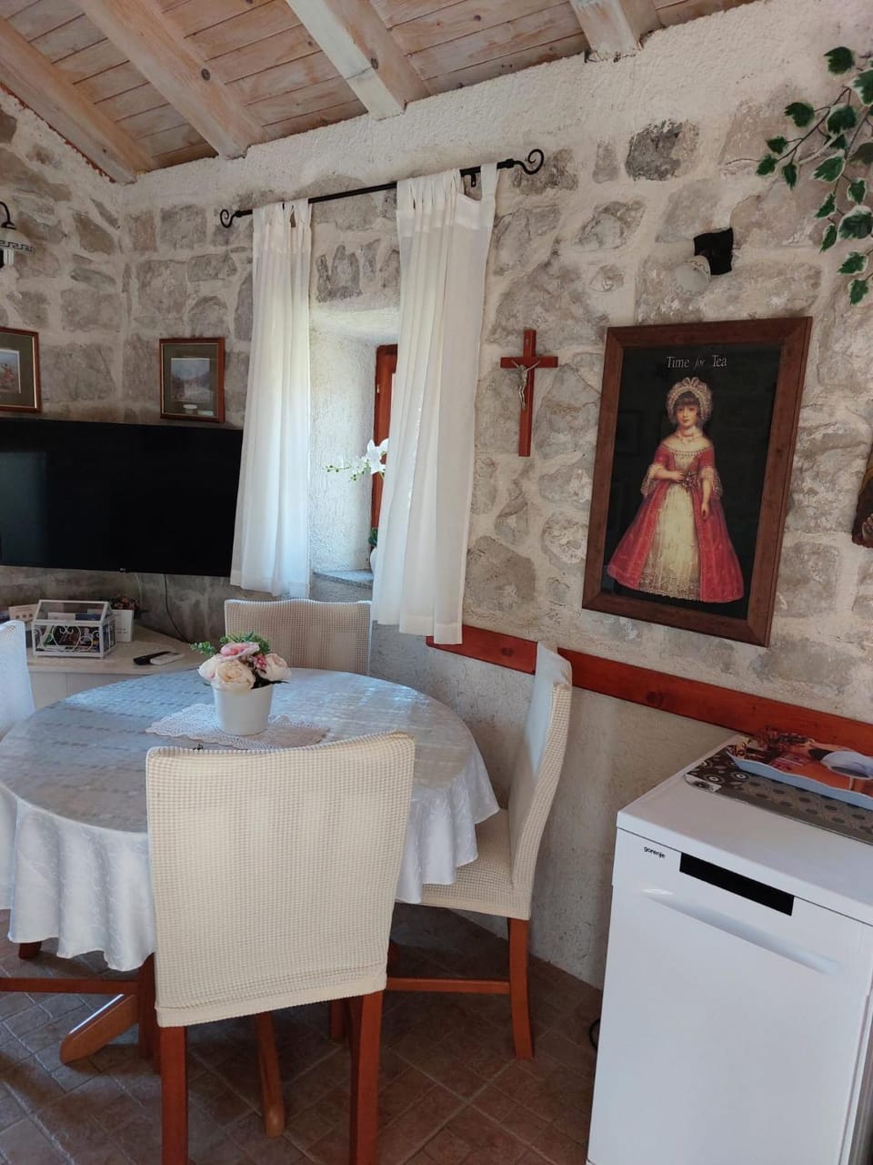 Holiday Home Sunrise House in Dubrovnik-Neretva County