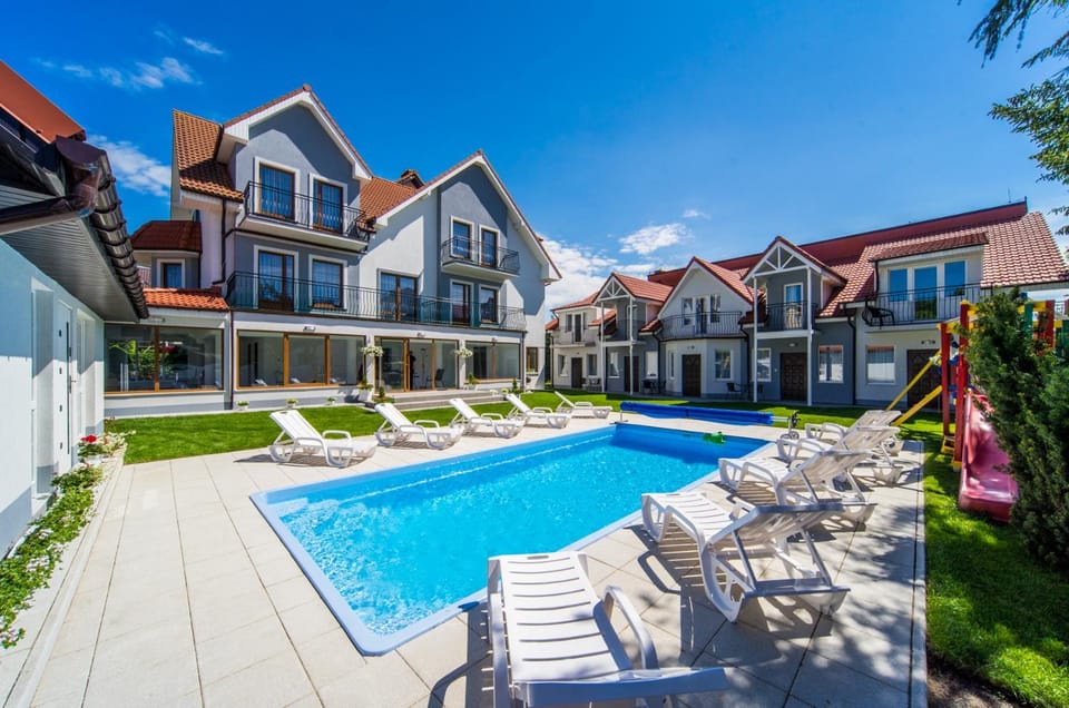 Property building, Swimming pool