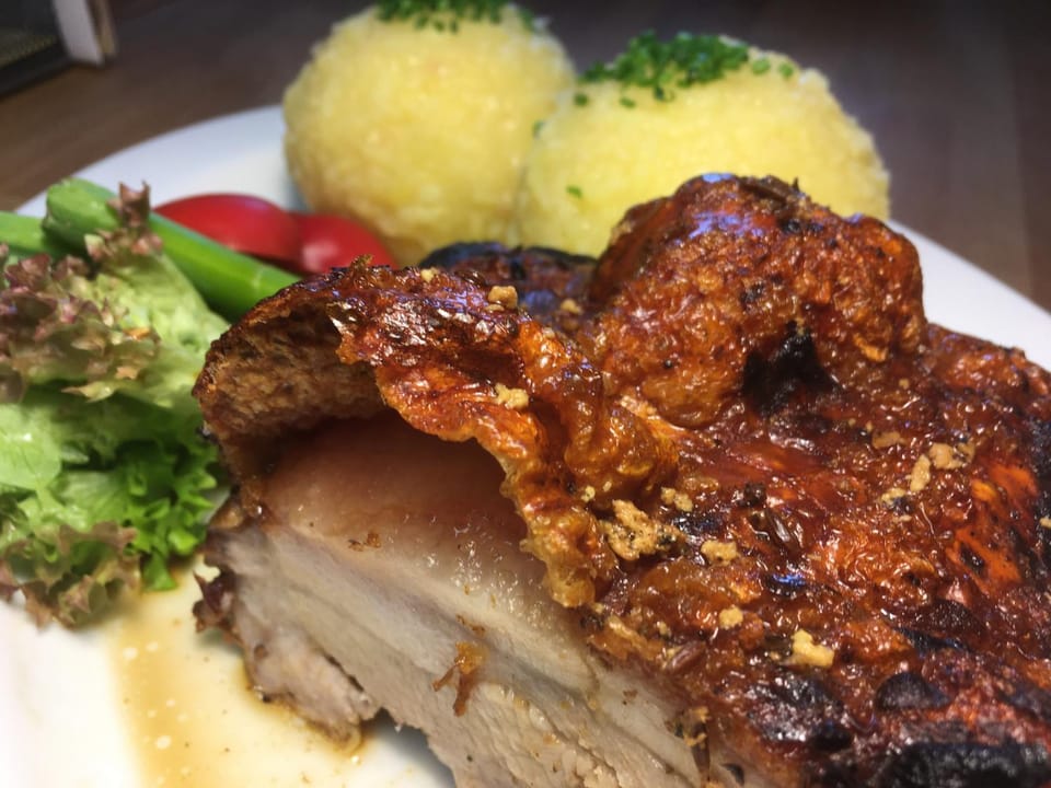 Restaurant/places to eat, Food and drinks, Food