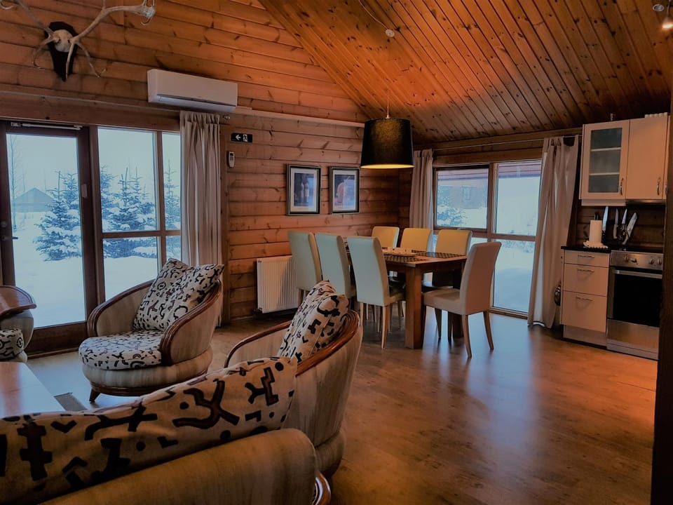 Geysir - Modern Log Cabin Cabin in Southern Region